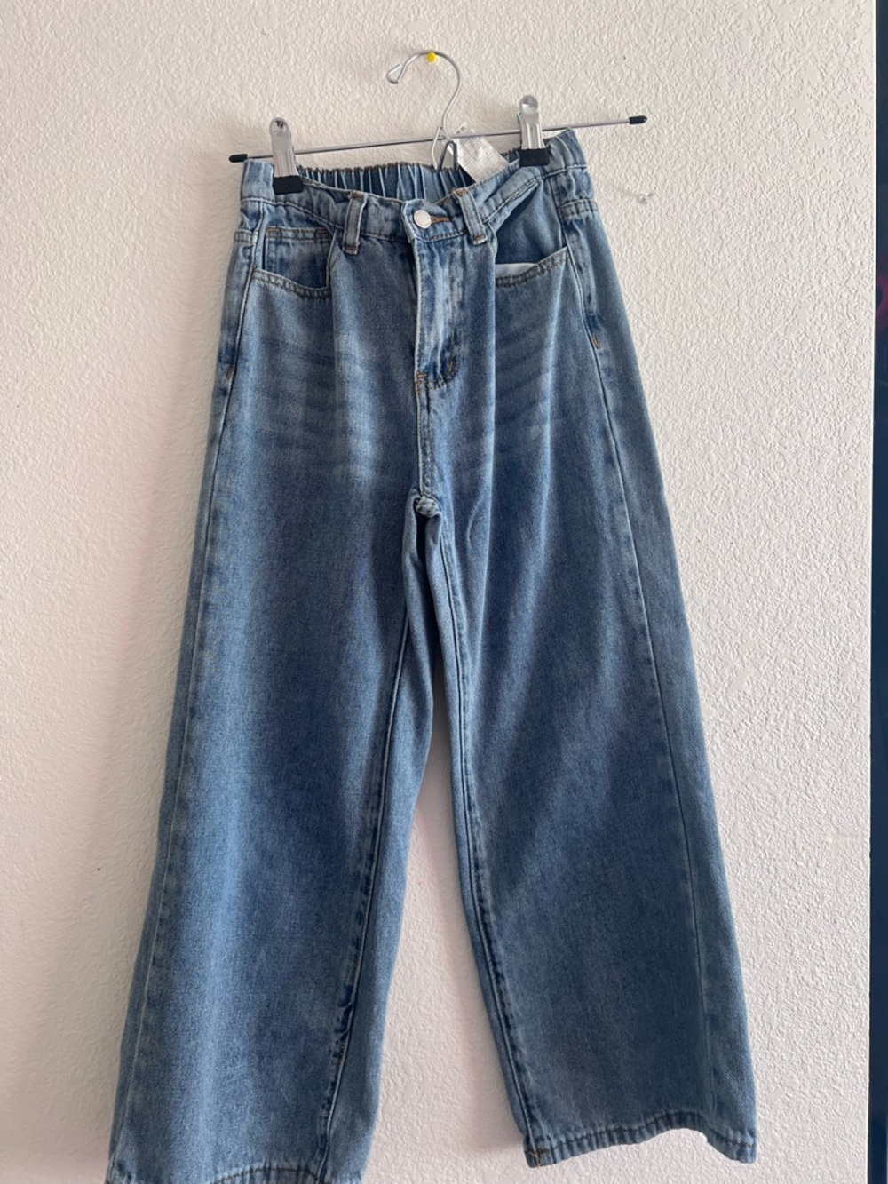 Classic Wide-Leg Women's Jeans - Blue